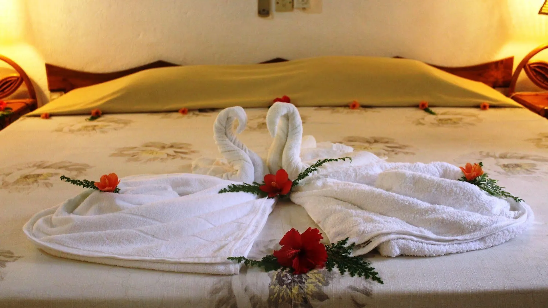 Romance Bungalows Beau Vallon  2*, Beau Vallon (Mahe) Seyşel Adaları