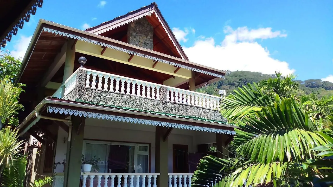 Konukevi Romance Bungalows Beau Vallon