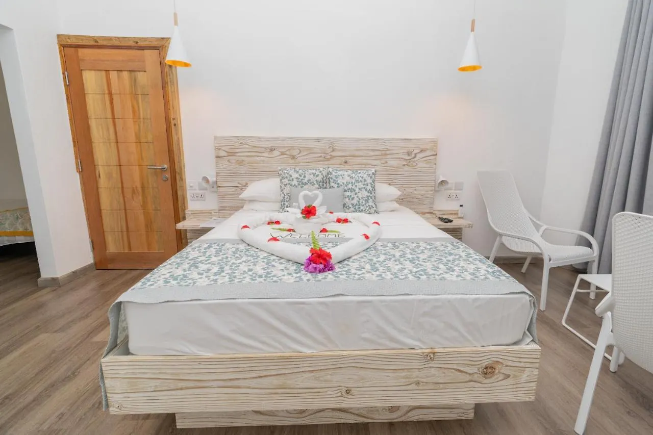 ** בית הארחה בו ואלון Romance Bungalows סיישל